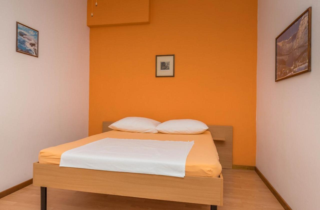 Apartman Lux1 Selce Exteriör bild