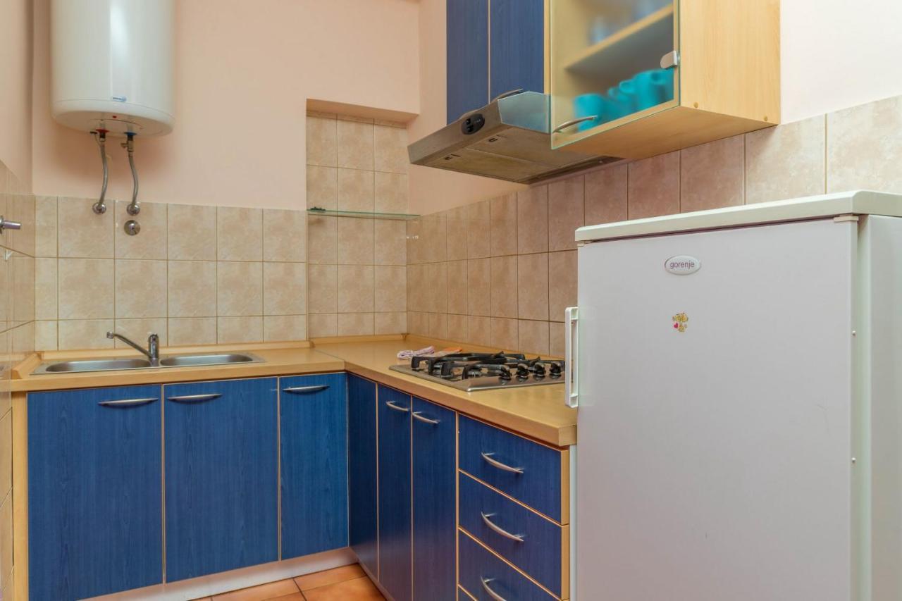 Apartman Lux1 Selce Exteriör bild
