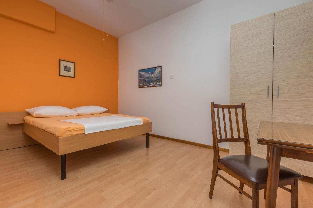 Apartman Lux1 Selce Exteriör bild