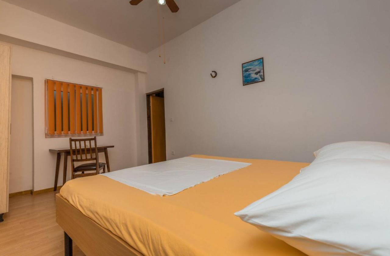 Apartman Lux1 Selce Exteriör bild